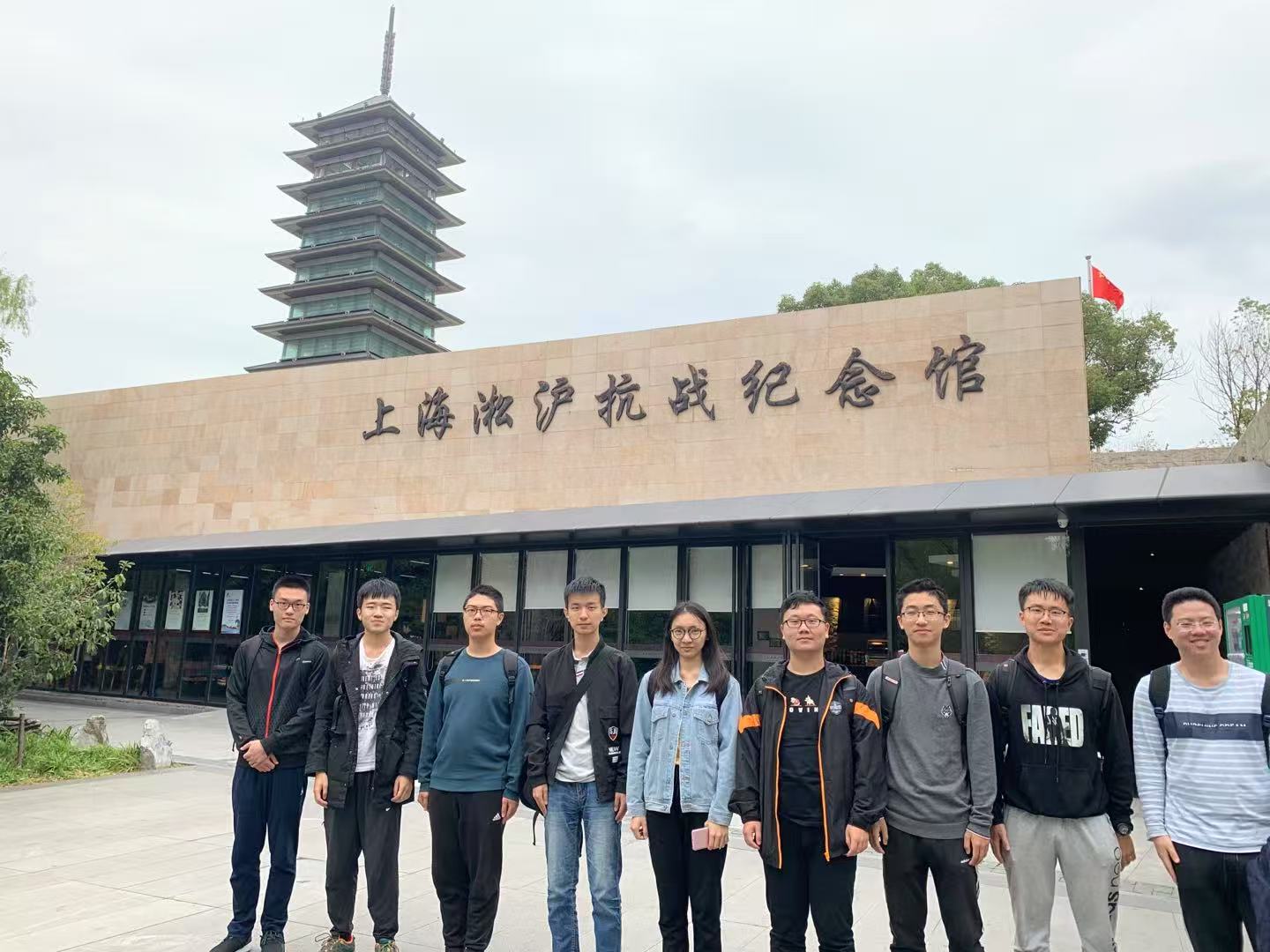 1744268412484315.jpg 95_其他照片_班长-左四.jpg