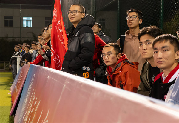 1638004268546944.jpg 图2 现场观众.jpg