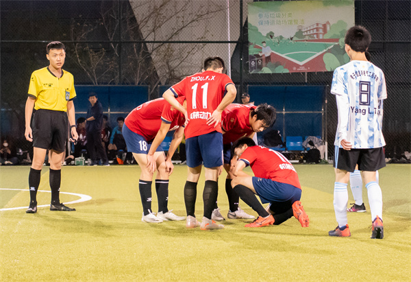 1638004301852178.jpg 图4 集体讨论.jpg