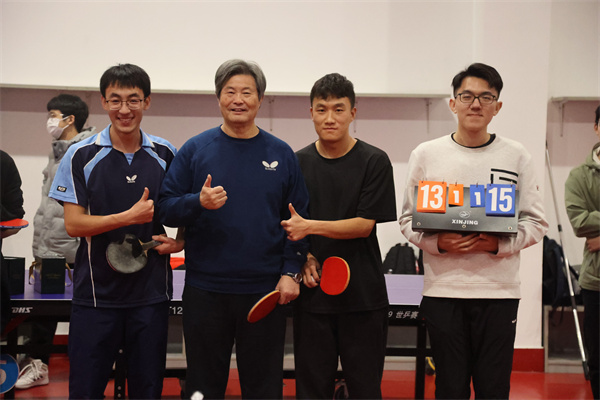 1638111299701401.jpg 图5 乒乓球表演赛照片.JPG