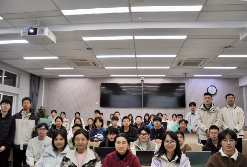 图8 大合影_resized.jpg